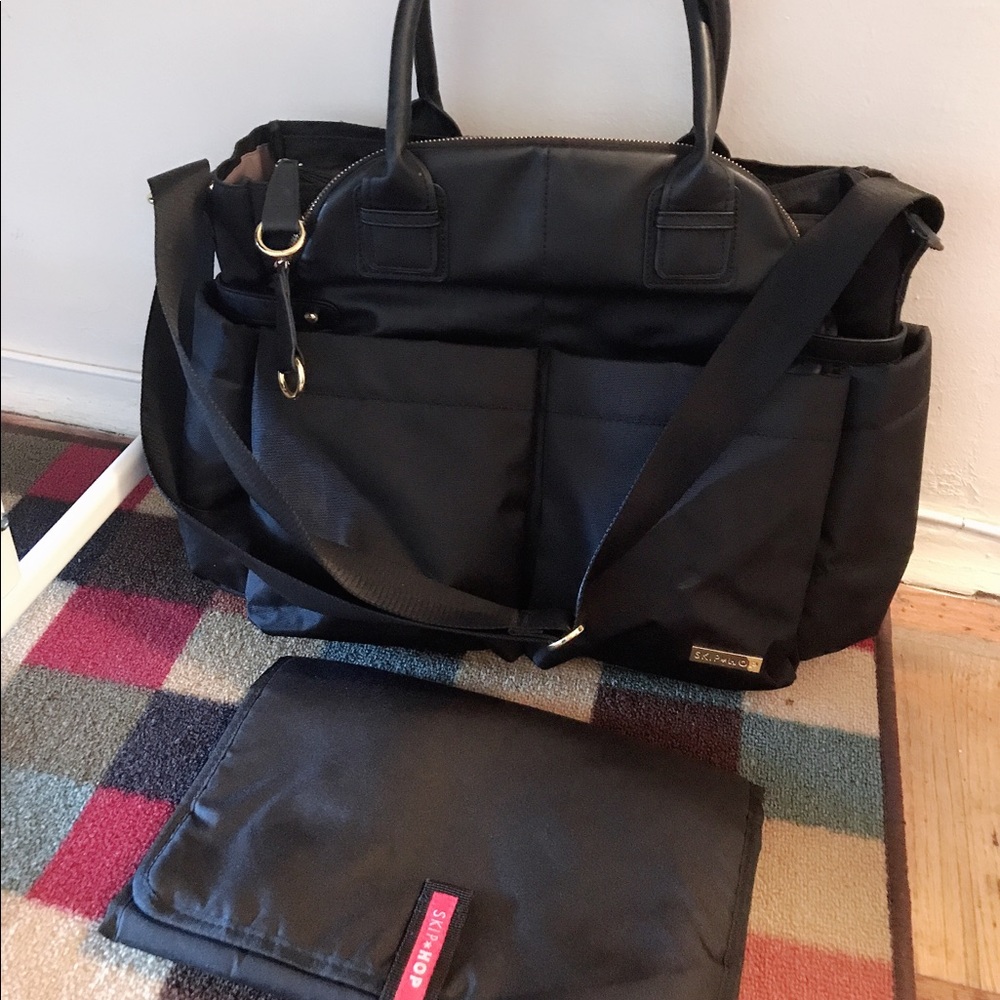 Skip hop Chelsea downtown diaper bag